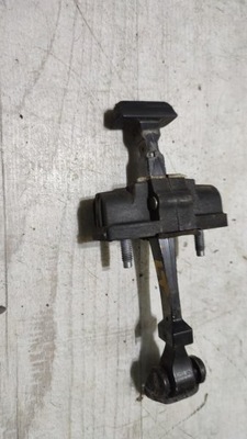 Ограничитель дверь задняя renault captur фото №1