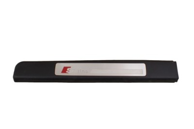 Молдинг порог правый  задняя audi a3 8p рестайлинг  s-line 8p4853558c фото №1