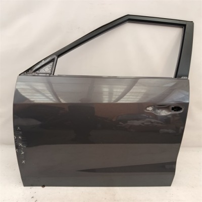 Двері ліва перед ssangyong tivoli po 2015 фото №1