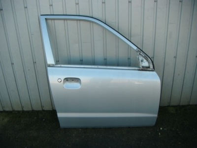 Suzuki alto v 98-04 дверь правый перед фото №1