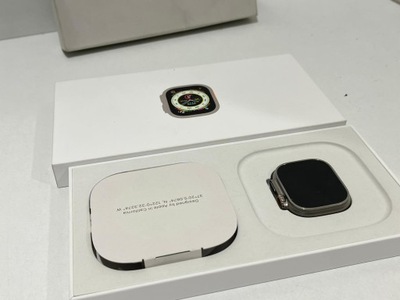 Apple Watch Ultra GPS + Cellular, tytan, 49 mm