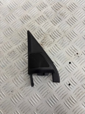 Защита треугольник динамика левый mitsubishi pajero 4 iv 7221a413 фото №1