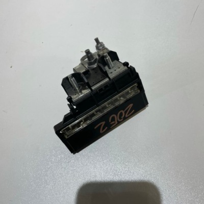 Renault zoe ii клемма предохранители аккумулятор фото №1