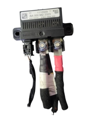 Модуль аккумулятора mercedes w204 coupe a0009822023 фото №1