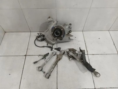 Porsche права задня ступиця 9913316128 фото №1