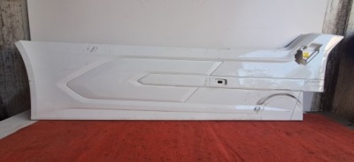 Спойлер międzyosiowy правий rh daf xf xg xg+ 2292749 2292753 фото №1