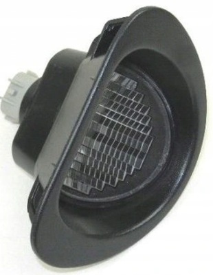 Peugeot 107 лампа світло номерного знака реєстраційний фото №1