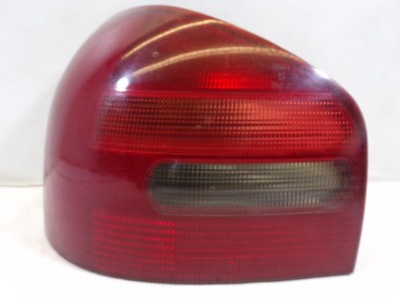 Лампа задня задня ліва audi a3 8l 2 фото №1