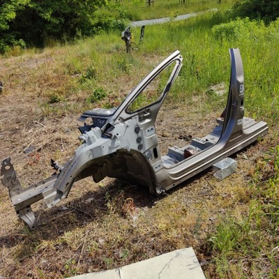 Citroen ds5 чверть поріг блок двигуна стійки лівий фото №1