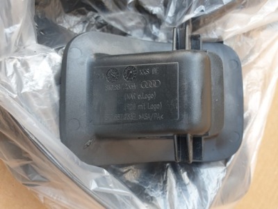 Заглушка защита сиденье isofix audi a4 b8 a5 8t 8k оригинальный номер czarna фото №1