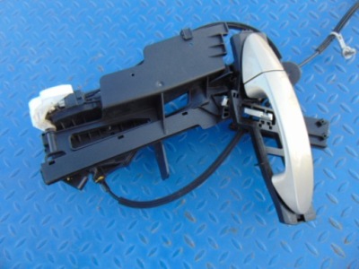 Замок ручка правый перед tourneo courier 14-20 фото №1