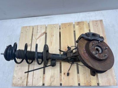 Mazda 3 bm 13-18 2.2 d амортизаторна стійка mcperson правий поворотний кулак фото №1