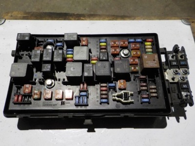 Opel insignia bsi модуль uch 13345498 sm фото №1