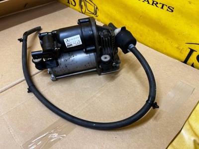 Компресор насос підвіска рівень airmatic mercedes gl x166 фото №1