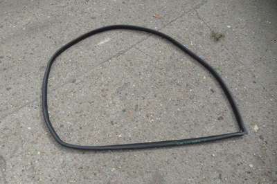 Ford fiesta mk7 14r прокладка двері права фото №1