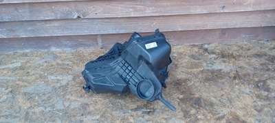 Корпус фільтра повітря audi a4 8k0133837ab фото №1