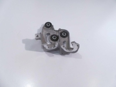 Kia stonic 1.0 t-gdi 2018 кронштейн тросов фото №1