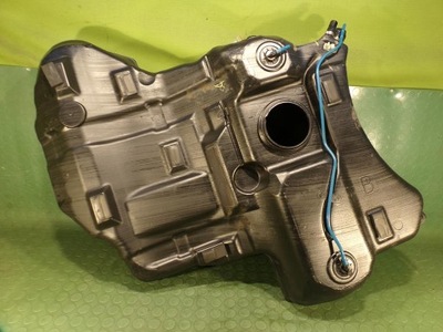 Lancia thesis 3.2 бак пального bak фото №1