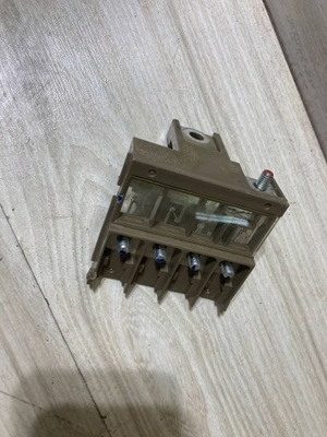 Mitsubishi asx 2017 запобіжник клеми plus фото №1