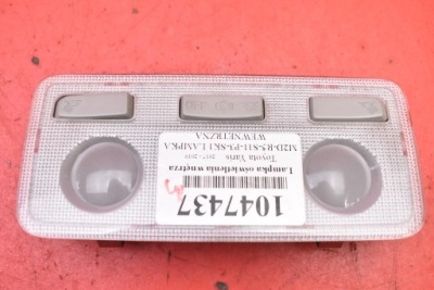 Лампа освітлення салону перед 81260-0d070 toyota yaris 3 iii lift 17-19 фото №1
