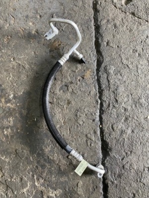 116 jeep grand cherokee wk2 шланг кондиціонера фото №1