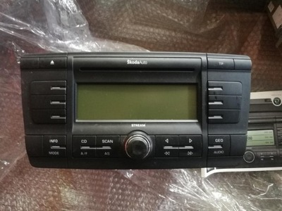 RADIO GRABADORA SKODA OCTAVIA II 1Z0035161A  