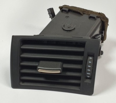 Решітка обдув лівий перед audi a4 b6 8e0820901f фото №1