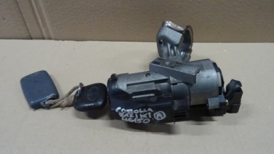 Corolla e12 замок зажигания 45020024 фото №1