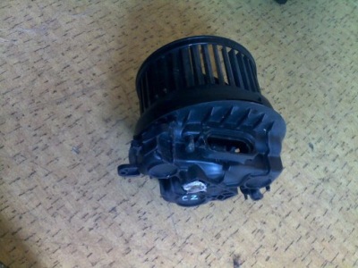 Повітродувка ,вентилятор - citroen c2 фото №1