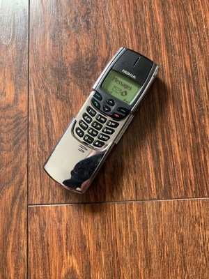 Nokia 8810 vintage lucury phone