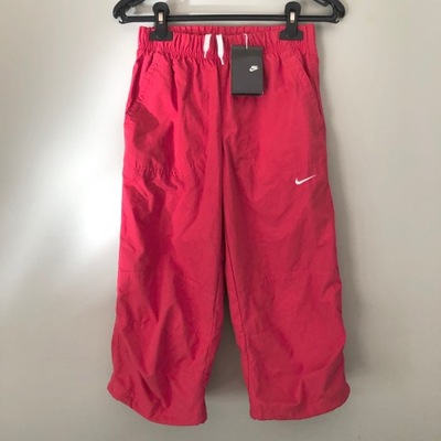 NIKE Spodnie Rybaczki Spodenki 140 - 152