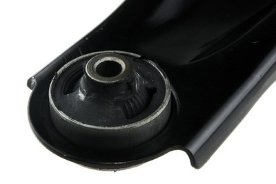 Важіль перед правий nissan juke 2010- фото №1