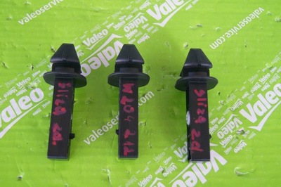 Кронштейн бампера mercedes перед a2188800430 фото №1