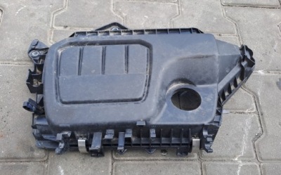 Trafic iii vivaro кришка верхній na двигун 1.6 dci фото №1