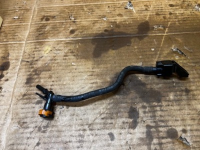Шланг труба трубка патрубок пального toyota rav4 v 2.5 hybrid фото №1