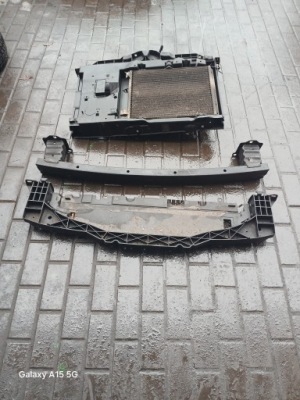 Pas передній балка вентилятор радіатор комплект peugeot 207 1.4 1.6 фото №1