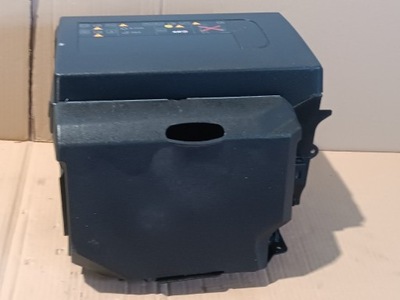 Захист кришка акумулятор opel vivaro b trafic iii 244970004r фото №1