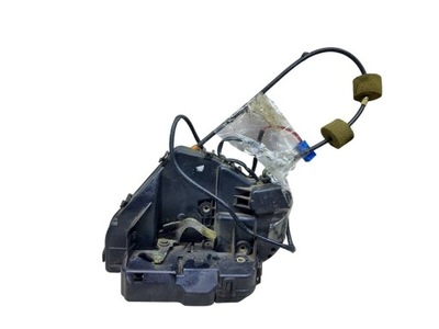 Замок двері правий задня 2037300235 mercedes w203 фото №1