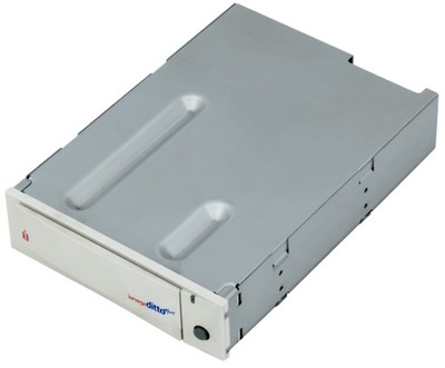 IOMEGA IO1000Mi DITTO MAX 3/10GB TAPE DRIVE 5.25''