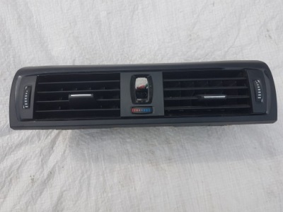 Ґрати обдув bmw 1 f20 f21 f22 f23 9207116 фото №1