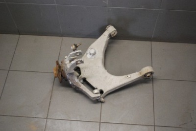 Поворотный кулак рычаг ступица audi a8 d2 lift левый задняя фото №1