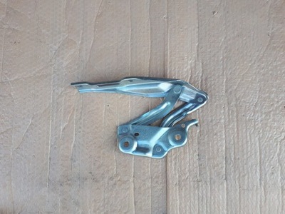 Skoda scala петля капот правый новый 654823302 фото №1