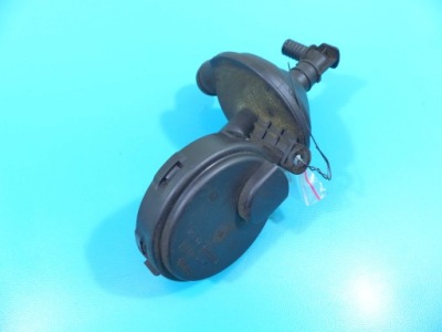 Клапан двигуна вентиляція картера оливи bmw 7 e38 7501566 фото №1