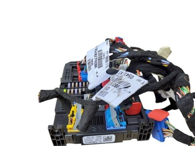 Citroen ds7 crossback 2019 рамка / модуль предохранителей 9830813080 фото №1