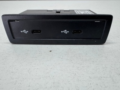 Вход разъём usb a2478204002 mercedes фото №1