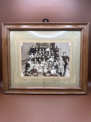 Stare zdjęcie klasowe z 1908 roku