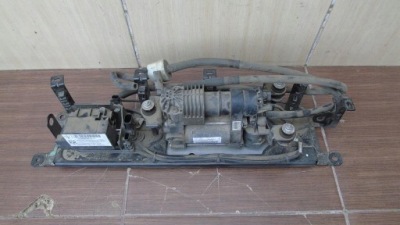 Насос підвіска компресор maserati levante оригінальний номер фото №1