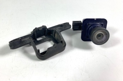 Chrysler pacifica 68227397af с задний камера заднего вида фото №1