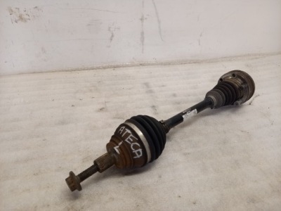 Привідний вал ліва seat ateca 3q0407271a фото №1