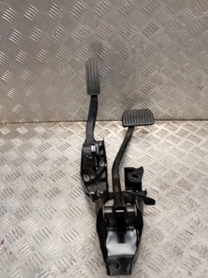 Discovery sport 2.0d l550 педаль газу i гальма gj32-2d094-cb фото №1